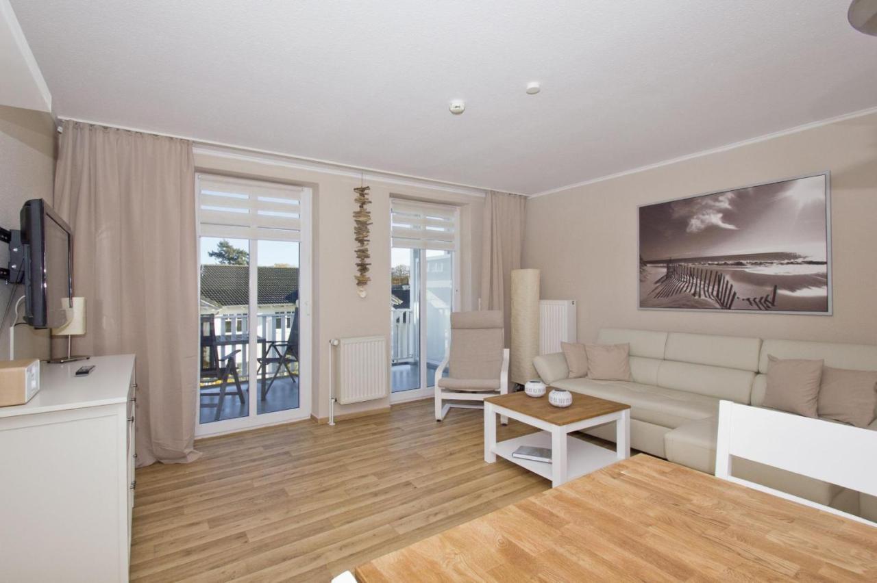 Haus Strandeck: Seaside Apartment with Balcony and Spa Access Goehren  Exterior photo