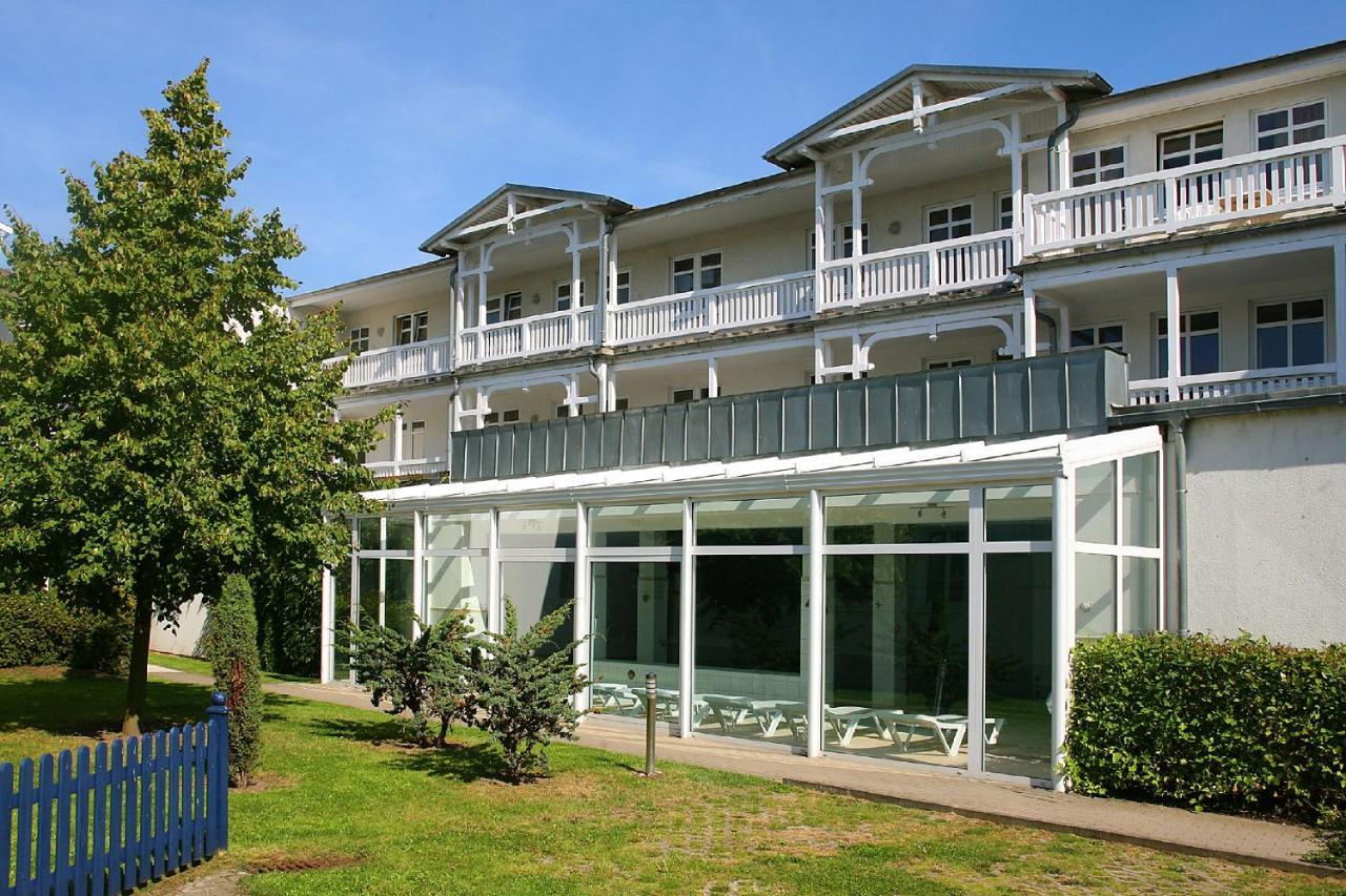 Haus Strandeck: Seaside Apartment with Balcony and Spa Access Goehren  Exterior photo